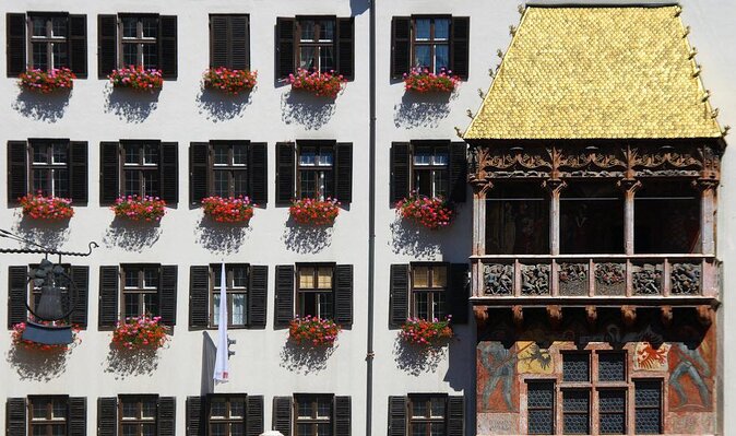 History and Strudel, get 800 years and yummy food, local guide - Key points before you book