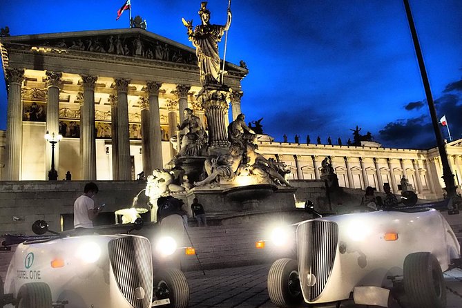 Hotrod Moonlight Tour -evening tour with PRATER ferrys wheel ride - Vienna after dark