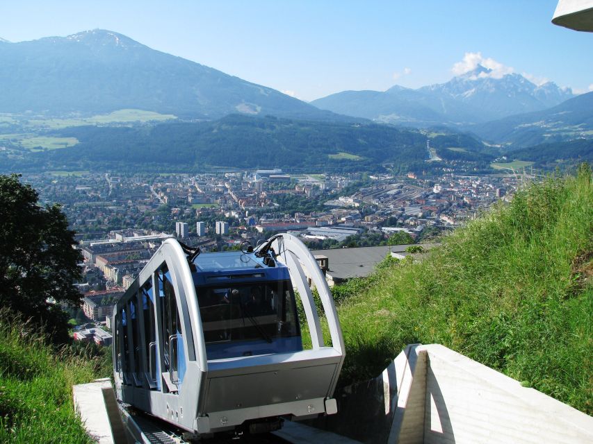 Hungerburg: Roundtrip Funicular Tickets from Innsbruck - The eight-minute climb to Hungerburg
