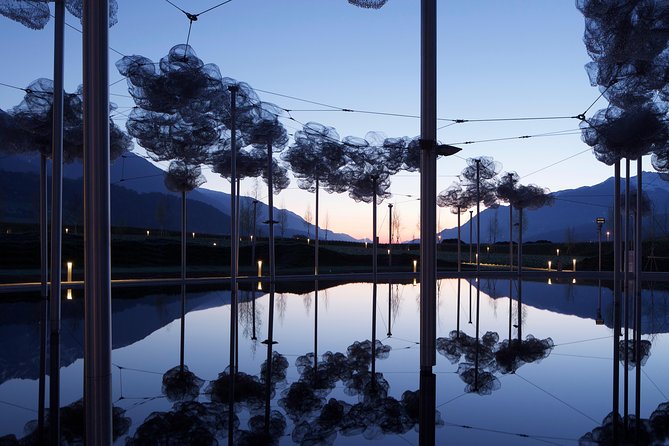 Innsbruck and Swarovski Crystal Worlds Private Tour from Salzburg - What the guide quality means in practice