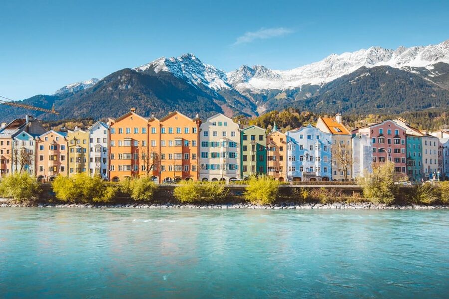 Innsbruck Old Town Highlights Private Walking Tour - What the private guide adds