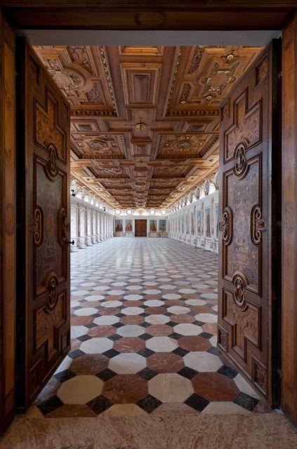 Innsbruck: Tickets for Schloss Ambras - The Habsburg portrait gallery and its long family record