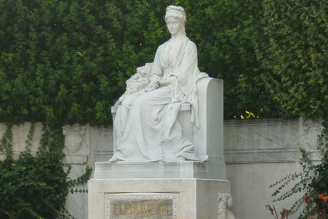 Introducing Vienna Walking Tour: The Capital of the Habsburgs - Albert and Maria Christina at the Albertina