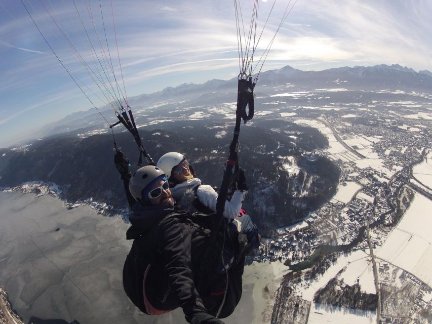 Kärnten/Villach: Tandem Paragliding Flight - Who Will Enjoy This Most?