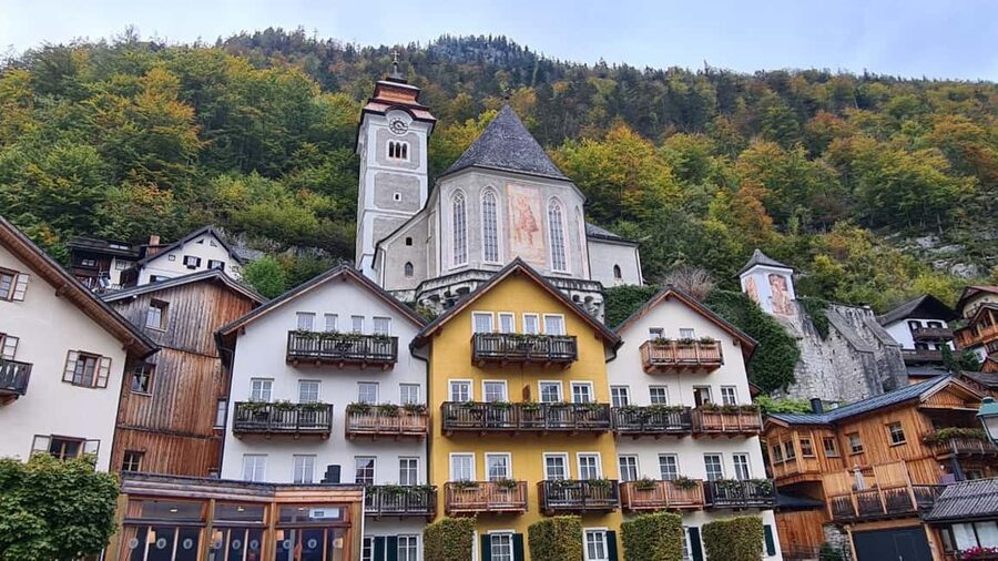 Majestic Walking Tour of Hallstatt - Who should book this Hallstatt experience?