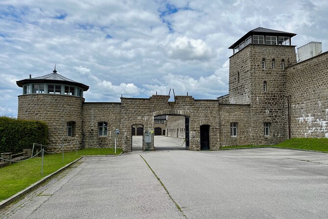 Mauthausen Concentration Camp Day Trip from Vienna - Lunch at Landzeit St. Valentin