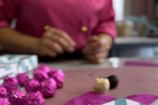Mozart Kugel Workshop in Chocolate Museum Vienna "BO-YO" - Making Mozartkugel at Schönbrunner Strasse 99