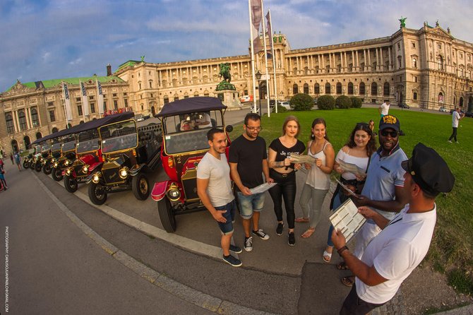 ( Night Tour ) With Private Guide + wine or prosecco - The driver-guide and the sound problem