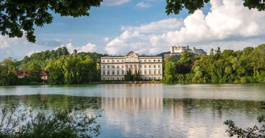 Original Sound of Music Tour with Schnitzel + Noodles - Salzburg through Maria’s eyes