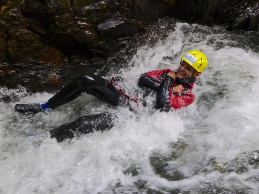 Ötztal: Canyoning at Alpenrosenklamm for Beginners - Meeting up, gearing up, and reaching the canyon