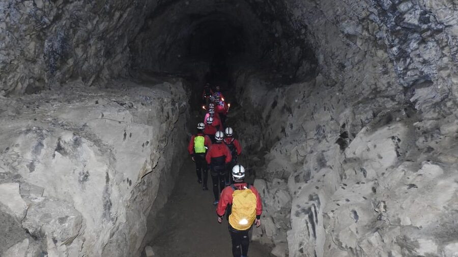 Ötztal: Guided Cave Tour for Beginners - Who should book this cave tour