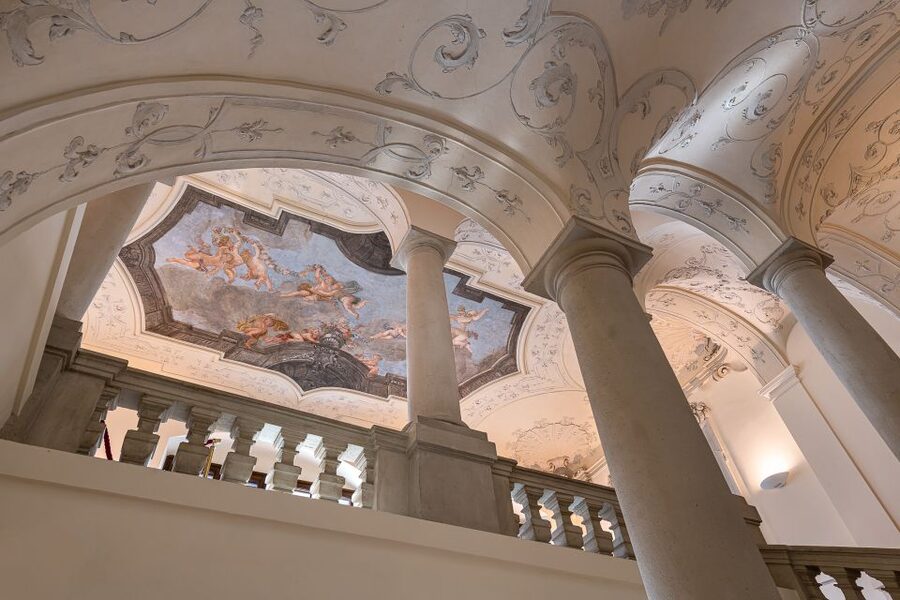 Palais Lobkowitz Audio Guide Tour - Studying Klimt’s Nuda Veritas
