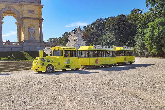 Panoramabahn Schoenbrunn - Hietzinger Tor and the Palm House