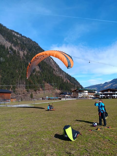 Paragliding Tandem Flight - Is $141 Good Value?