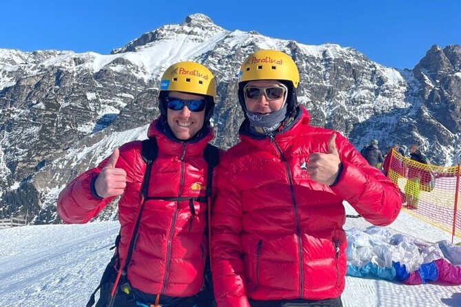 Paragliding & Tandemflüge with World Champion & Team, Stubaital - Taking the Elferlift toward the launch point
