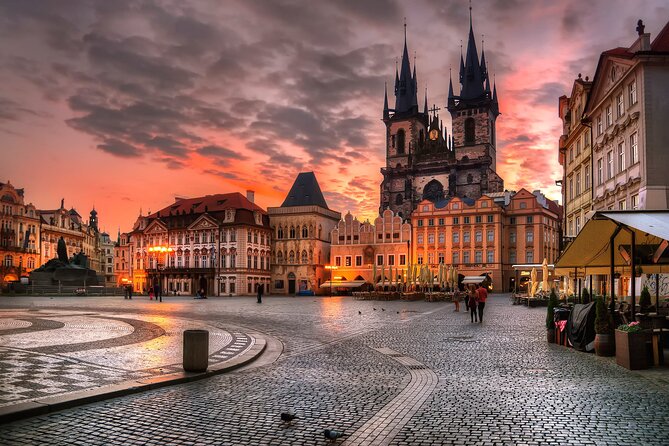 Prague Full-Day Guided Tour From Vienna - Safety, professionalism, and mixed public feedback