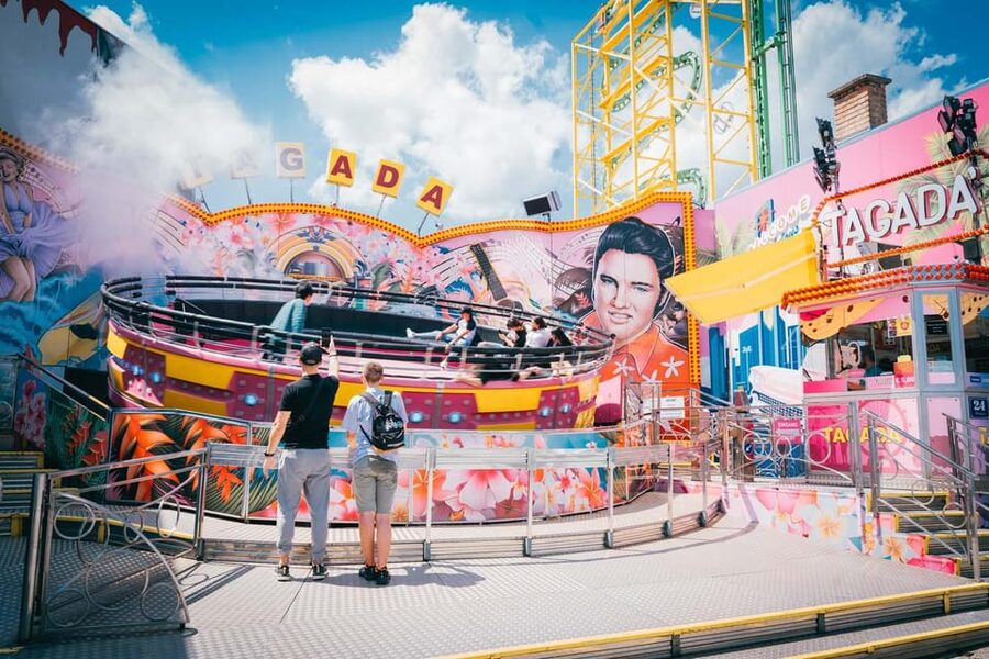 Prater Super Ticket - The Clown Uses Virtual Reality on a 150-Meter Track