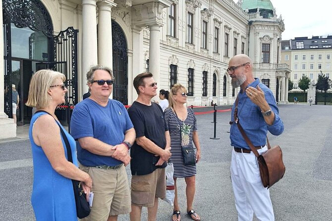 Private Belvedere Palace and Museum Tour - Starting among the Belvedere gardens