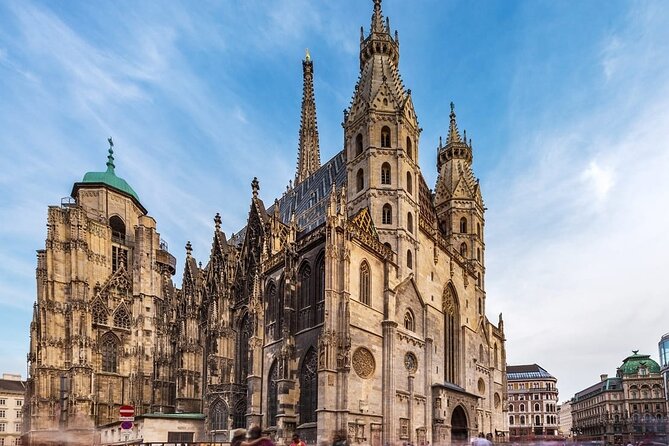 Private Bike Tour of Vienna Top Attractions & Nature - Ankeruhr and Vienna’s Old Center