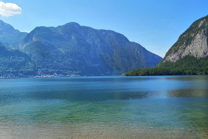 Private Day Tour Trip Salzburg Hallstatt and Melk from Vienna - Lake Wolfgang and Sankt Gilgen: ten minutes well spent