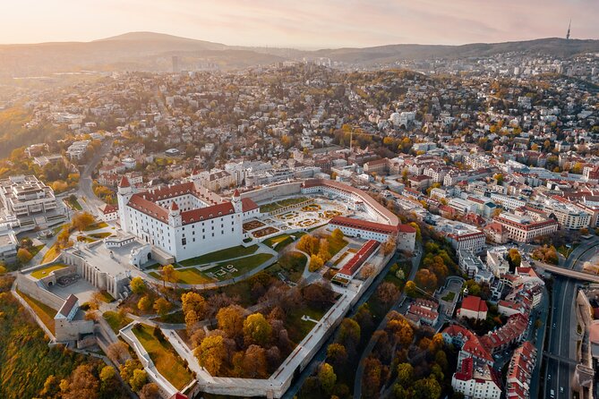 Private day trip from Budapest to Bratislava, Vienna, and back - The hard part: two countries and two major sights