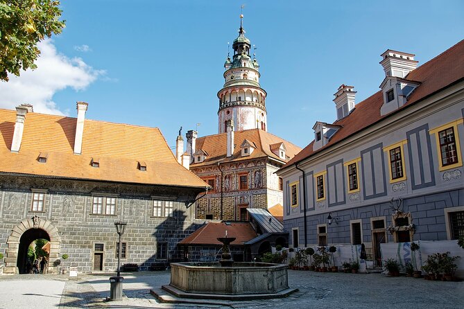 Private day trip from Linz to Cesky Krumlov and back - Where the experience may fall short