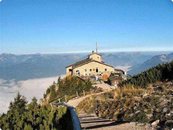 Private Eagle's Nest Tour from Innsbruck with tour ending in Salzburg - Key points to know before booking