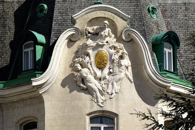 Private Klimt & Vienna Art Walk — From Baroque to Secession - Karlskirche and the peak of Vienna’s Baroque style