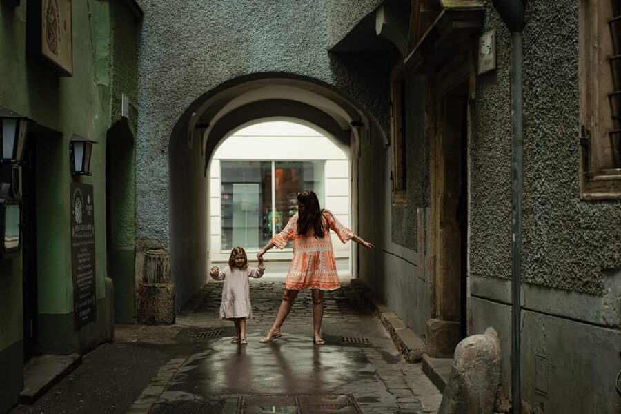 Private Photoshoot Walk Old Town of Graz - Should you book Omar Ch-Hibat Photography?