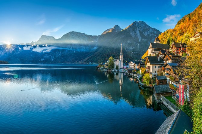 Private Salzkammergut and Hallstatt Tour from Salzburg - Lake Fuschl and the old hunting lodge