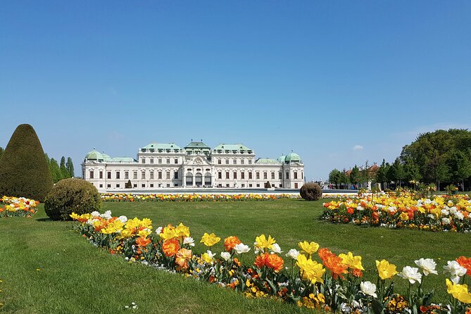 Private Themed Tour of the Belvedere with an Art Historian: "The Kiss" by Gustav Klimt: how it became the Symbol of the Viennese Art - Avoiding the one problem that can ruin the visit