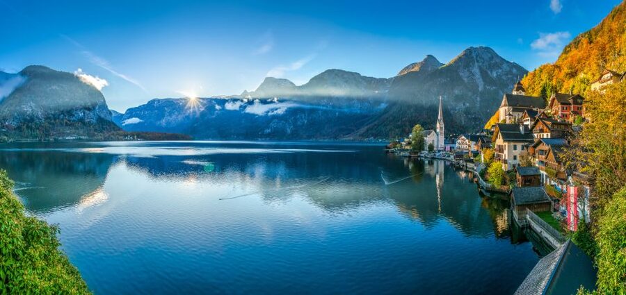 Private Tour of Hallstatt from Salzburg - Leaving Salzburg beside Fuschlsee