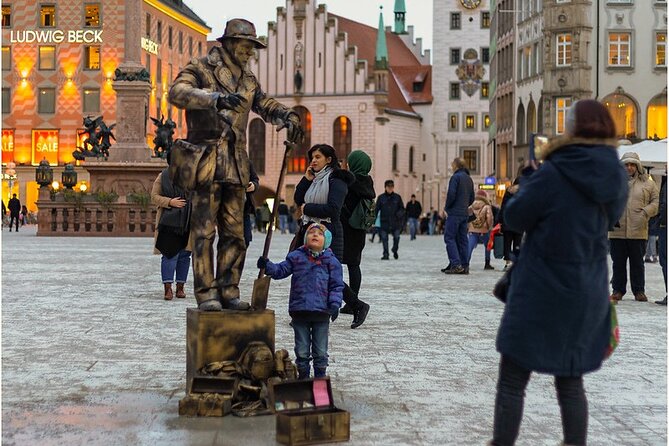 Private Transfer from Munich to Vienna - Pickup at your hotel or airport