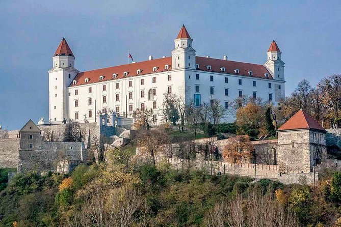 Private transfer from Vienna to Budapest with Bratislava visit - Why this transfer makes sense on a Vienna to Budapest day