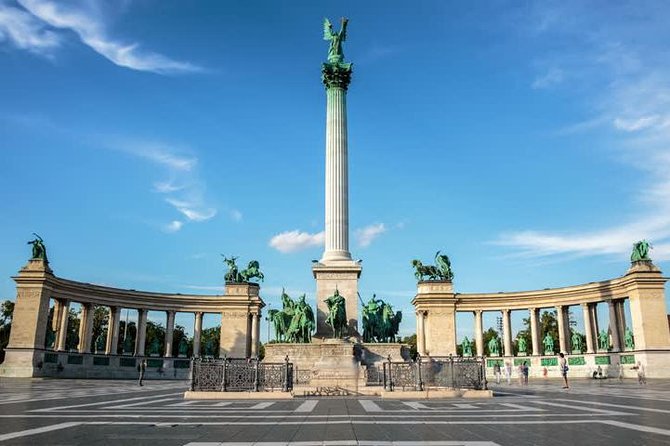 Private transfer from Vienna to Budapest with Bratislava visit - Leaving Vienna with your luggage already handled