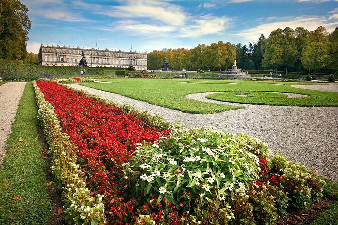 Private Transfer from Vienna to Munich with 2 hours for sightseeing - Lunch and flexible timing on the road