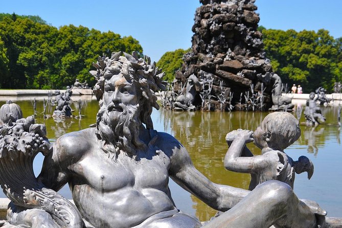 Private Transfer from Vienna to Munich with 2 hours for sightseeing - Price: when $411.04 per person makes sense