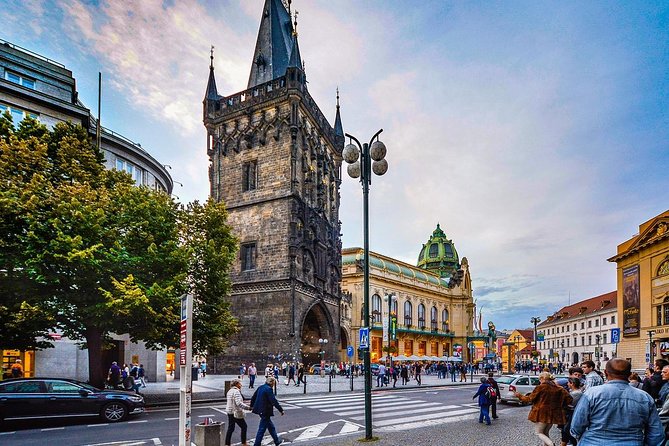 Private Transfer from Vienna to Prague with 1 hour Stop in Kutna Hora - Comfort, luggage, and group size