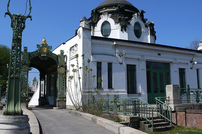 Private Vienna Art Nouveau Walking Tour - Starting with rebellion at the Secession Building