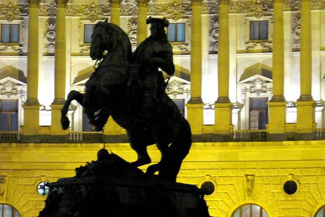 Private Vienna Evening Walk — Orientation for Your First Night - The Plague Column and Vienna’s faith