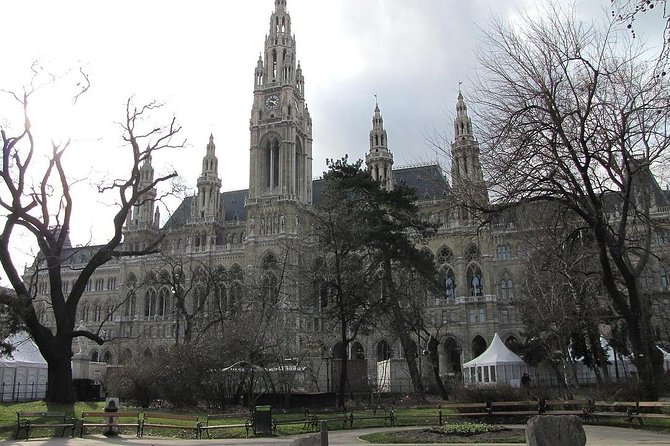 Private Vienna Historical Landmarks Tour - What this Vienna tour really offers