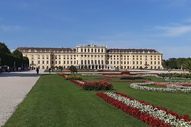 Private Vienna Sightseeing Tour matching to personal Interests - A private way to get your bearings in Vienna