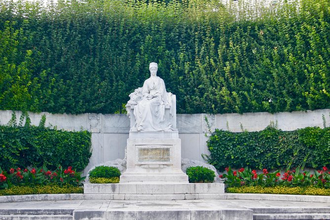 Private Vienna Walking Tour - Graben, the Plague Column, and central city life