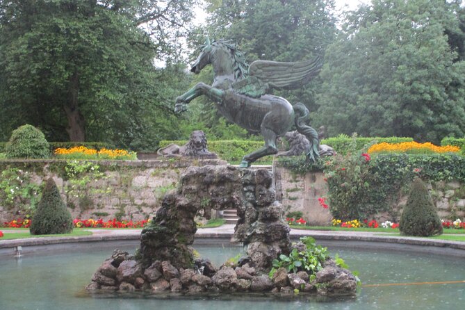 Private walking tour through the old town of Salzburg - From Grünmarkt to the Baroque Kollegienkirche