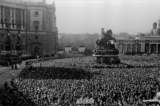 Private World War II Walking Tour in Vienna - The Karl Lueger Monument and Vienna’s Difficult Memory