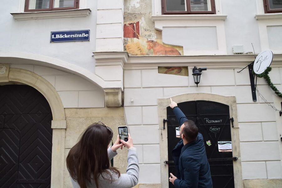 Riddle Tour: Explore the Hidden Gems of Vienna - Herrengasse and the approach to Freyung