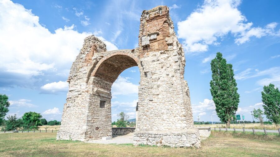 Roman City of Carnuntum Admission - Getting there from Vienna by S7 train
