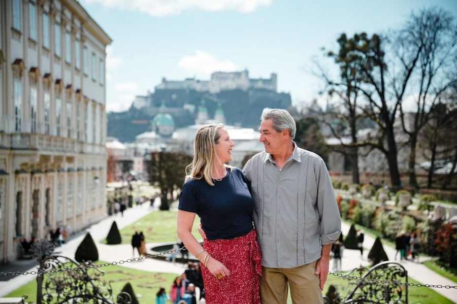 Salzburg: 2-Hour Guided Walking Tour with a Photographer - Key points at a glance