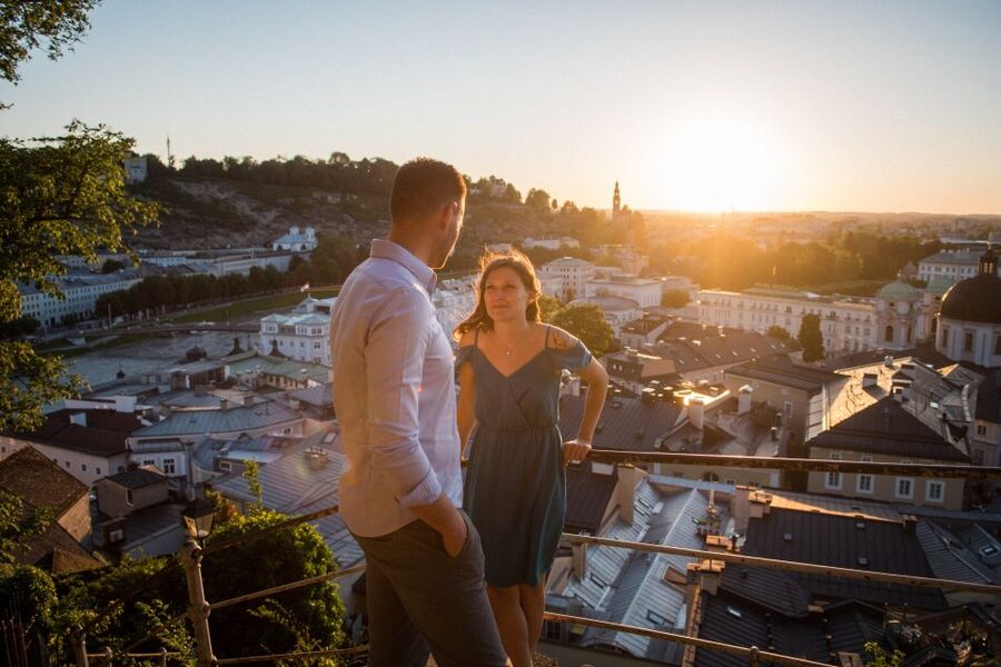 Salzburg: 2-Hour Guided Walking Tour with a Photographer - Finishing in Salzburg’s old church quarter