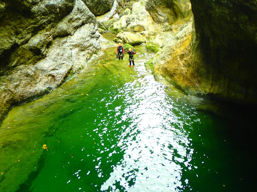 Salzburg: Advanced Canyoning on the Strubklamm - The safety briefing and first movements